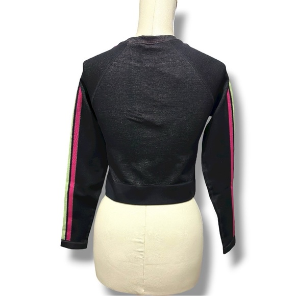 320 Fabletic | NWT Black Aisley Seamless Long Sleeve Crop Top (Size S) - Picture 6 of 13